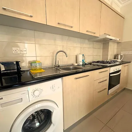 Spacious In A Complex With A Swimming Pool Royal Sun 40 By Myguest Cyprus شقة